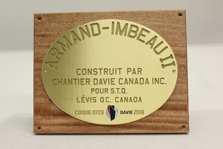 Image de Plaque Murale - Bois et Brass - Chantier maritime Davie